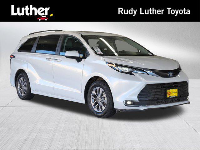 used 2024 Toyota Sienna car, priced at $39,985