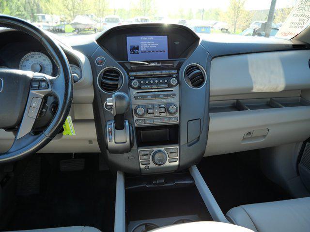 used 2013 Honda Pilot car, priced at $9,795