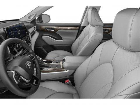 new 2025 Toyota Highlander Hybrid car, priced at $56,075