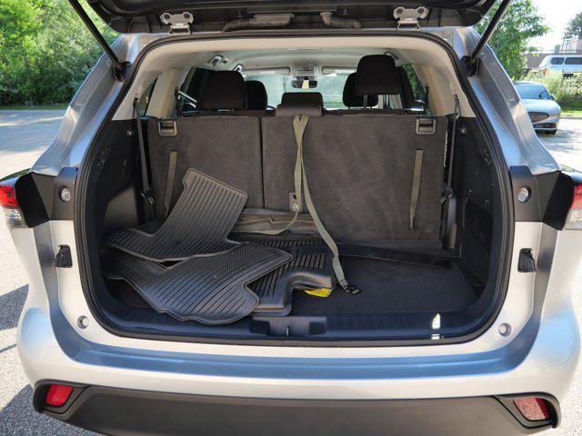 used 2023 Toyota Highlander car, priced at $33,485