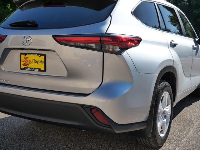 used 2023 Toyota Highlander car, priced at $33,485