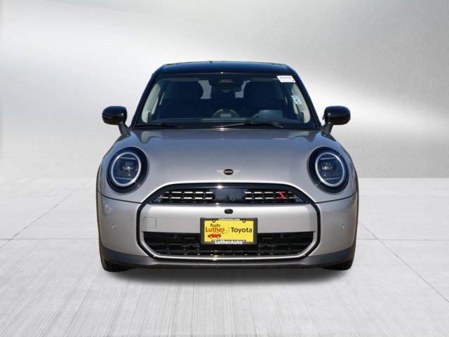 used 2025 MINI Hardtop car, priced at $25,985