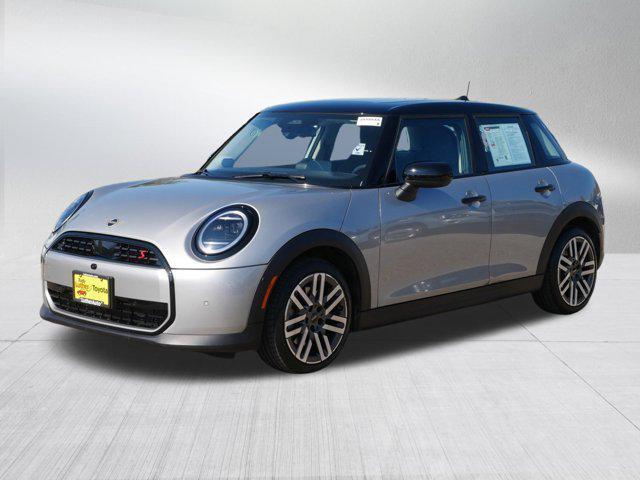 used 2025 MINI Hardtop car, priced at $25,985