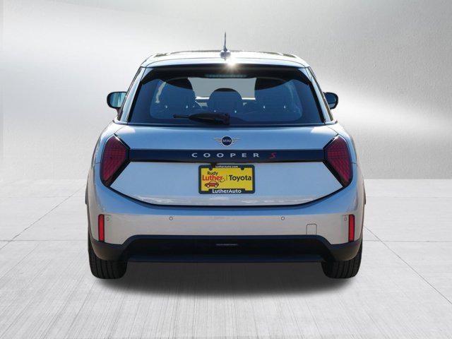 used 2025 MINI Hardtop car, priced at $25,985