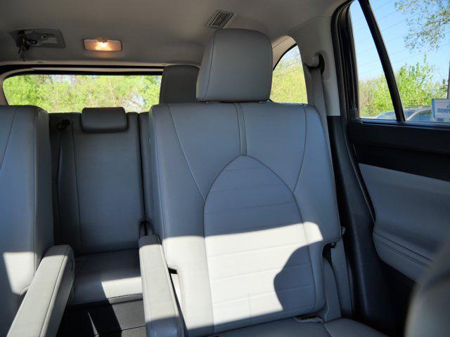 used 2021 Toyota Highlander Hybrid car, priced at $34,900