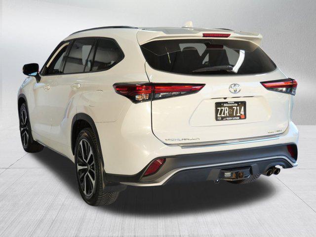 used 2022 Toyota Highlander car, priced at $35,785