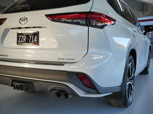 used 2022 Toyota Highlander car, priced at $35,785