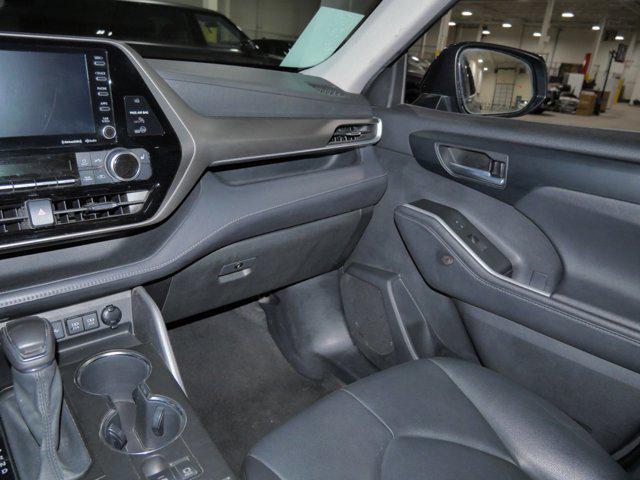 used 2021 Toyota Highlander car, priced at $32,995