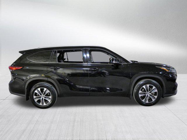 used 2021 Toyota Highlander car, priced at $32,995