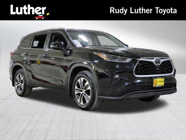 used 2021 Toyota Highlander car, priced at $32,995