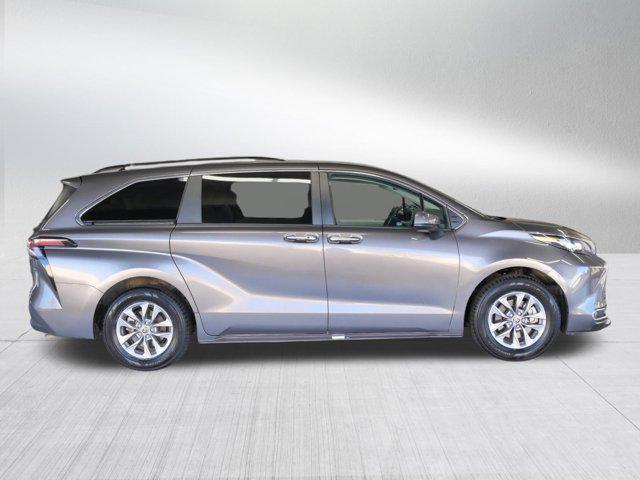 used 2024 Toyota Sienna car, priced at $38,785