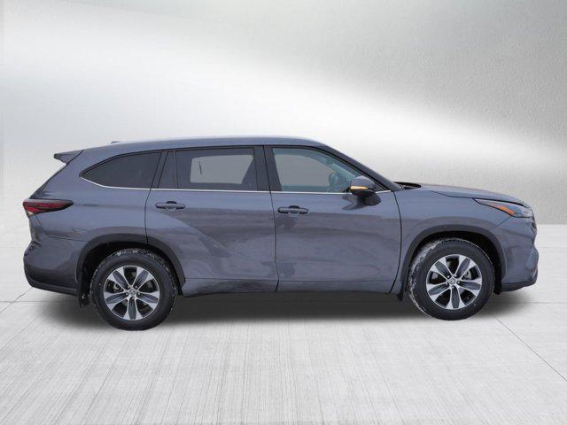 used 2024 Toyota Highlander car, priced at $38,485