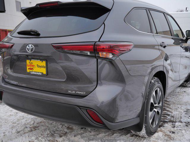used 2024 Toyota Highlander car, priced at $38,485
