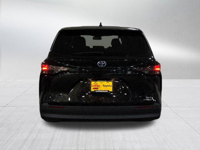 used 2023 Toyota Sienna car, priced at $45,990