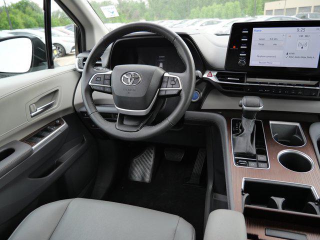 used 2023 Toyota Sienna car, priced at $45,895