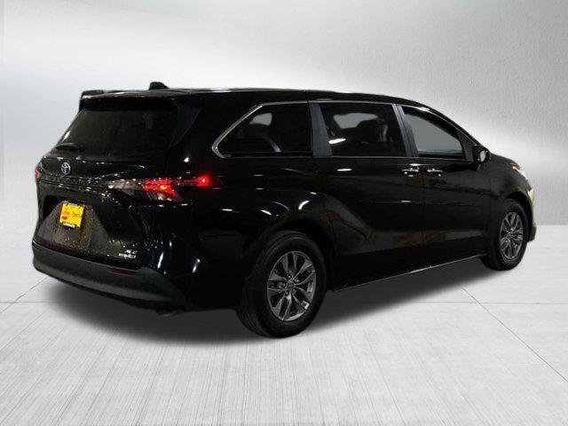 used 2023 Toyota Sienna car, priced at $45,990
