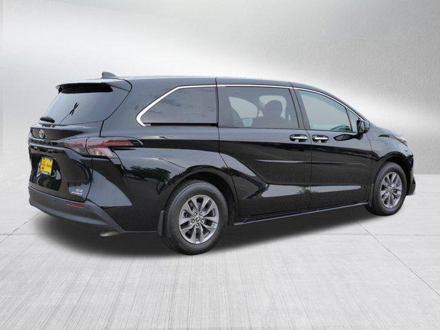 used 2023 Toyota Sienna car, priced at $45,895