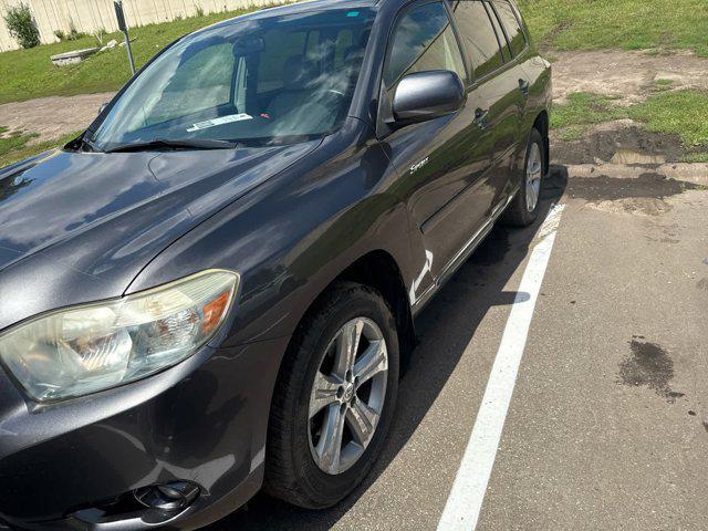 used 2009 Toyota Highlander car, priced at $10,000
