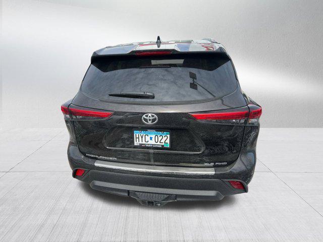 used 2022 Toyota Highlander car, priced at $36,500