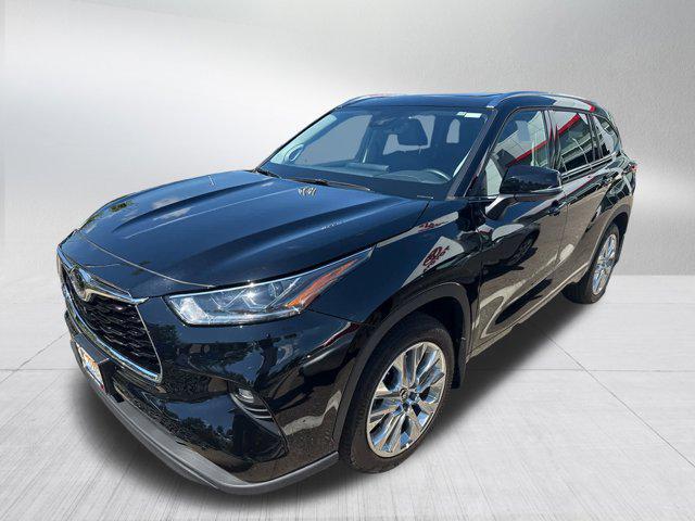 used 2020 Toyota Highlander car, priced at $36,990