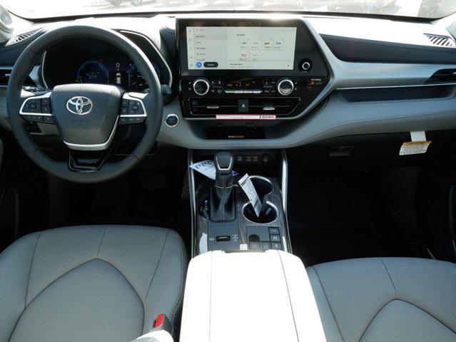 new 2024 Toyota Highlander Hybrid car, priced at $57,281