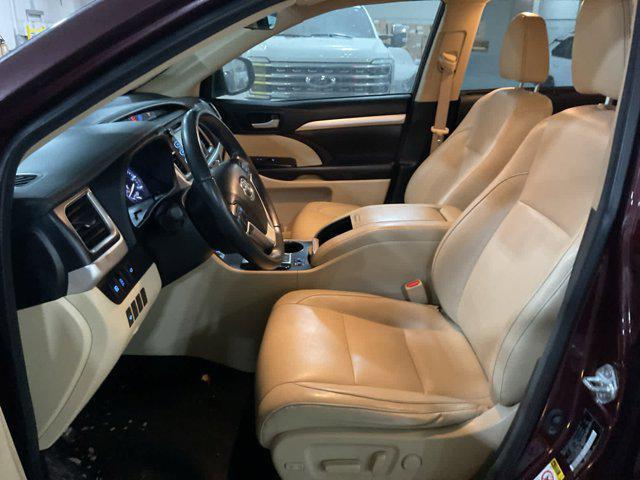 used 2018 Toyota Highlander car, priced at $25,485