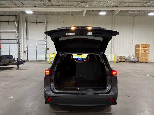 used 2024 Toyota Highlander car, priced at $43,990