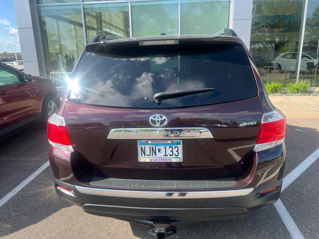 used 2013 Toyota Highlander car, priced at $14,990
