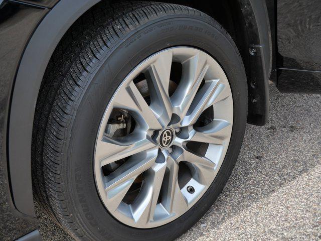 used 2021 Toyota Highlander Hybrid car, priced at $34,995