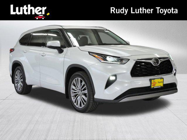 used 2022 Toyota Highlander car, priced at $32,985