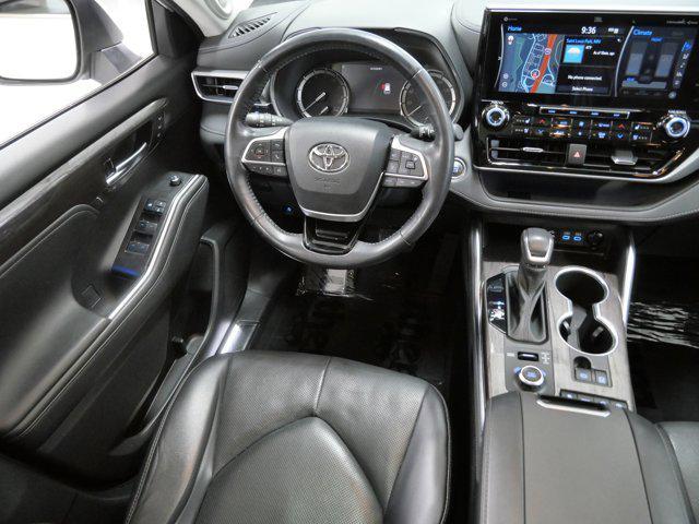 used 2022 Toyota Highlander car, priced at $32,985
