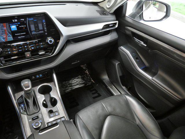 used 2022 Toyota Highlander car, priced at $32,985