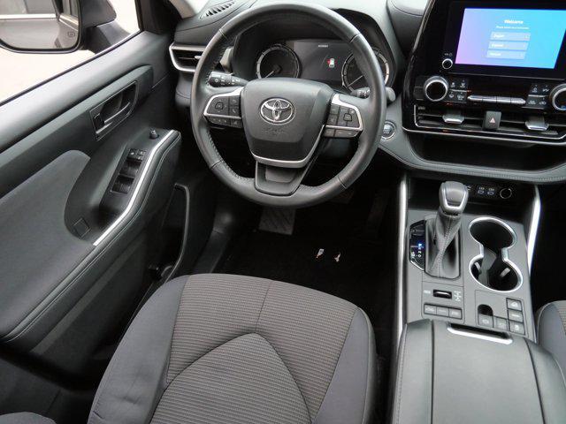 used 2023 Toyota Highlander car, priced at $34,485