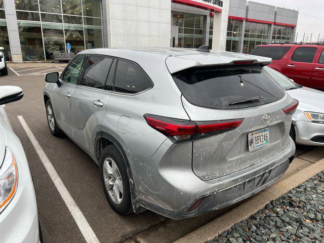 used 2022 Toyota Highlander car, priced at $31,990