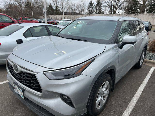 used 2022 Toyota Highlander car, priced at $31,990