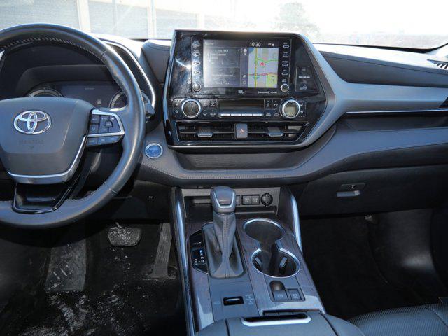 used 2020 Toyota Highlander Hybrid car, priced at $27,785