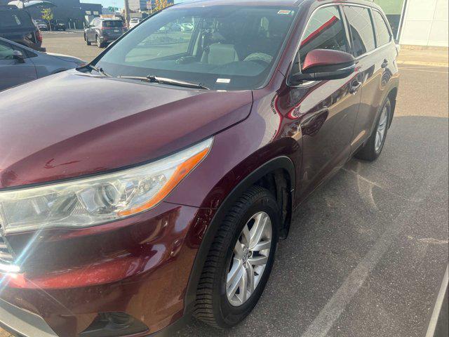 used 2014 Toyota Highlander car, priced at $14,995