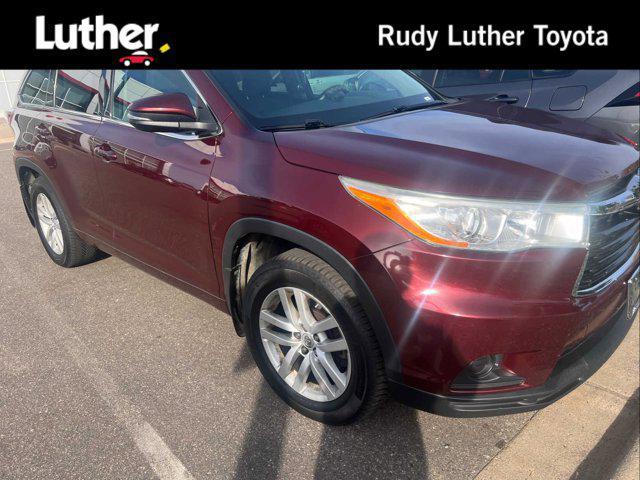 used 2014 Toyota Highlander car, priced at $14,995