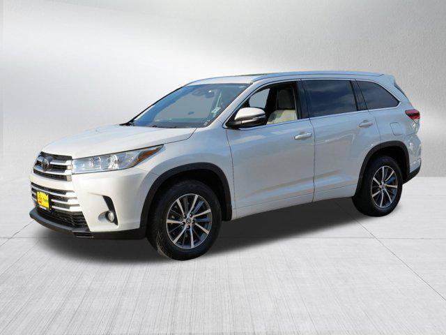 used 2018 Toyota Highlander car, priced at $18,966