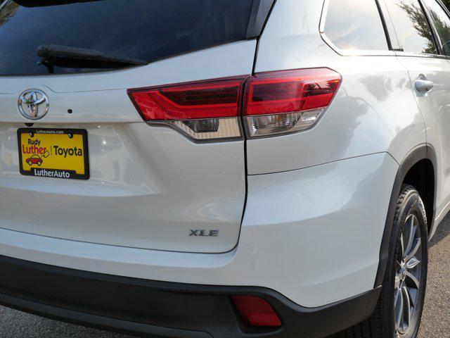 used 2018 Toyota Highlander car, priced at $18,966