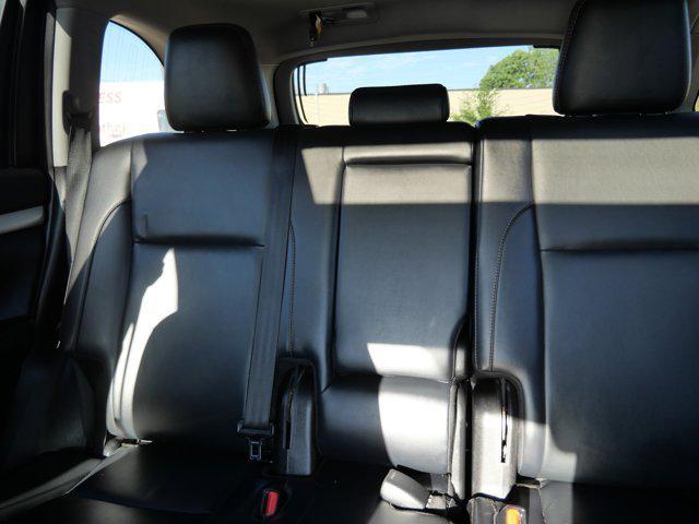 used 2019 Toyota Highlander car, priced at $26,900