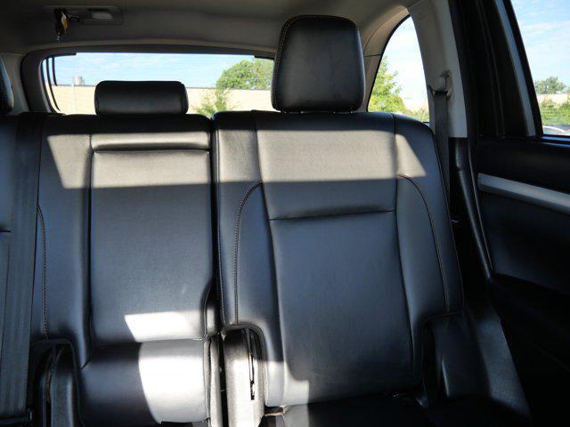 used 2019 Toyota Highlander car, priced at $26,900