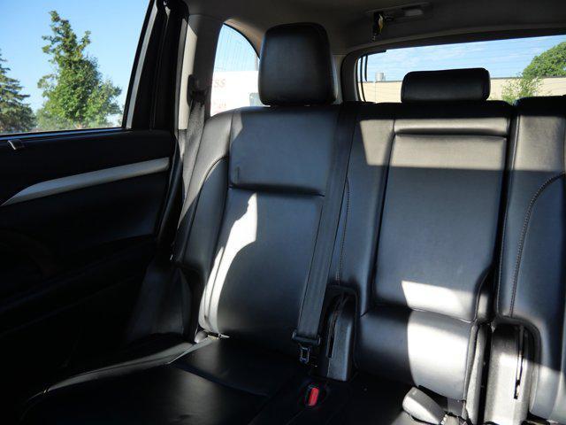 used 2019 Toyota Highlander car, priced at $26,900