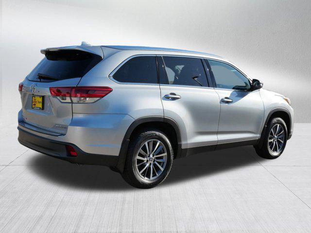 used 2019 Toyota Highlander car, priced at $26,900