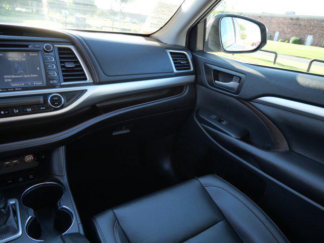 used 2019 Toyota Highlander car, priced at $26,900
