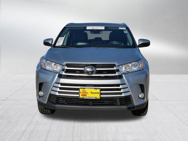 used 2019 Toyota Highlander car, priced at $26,900