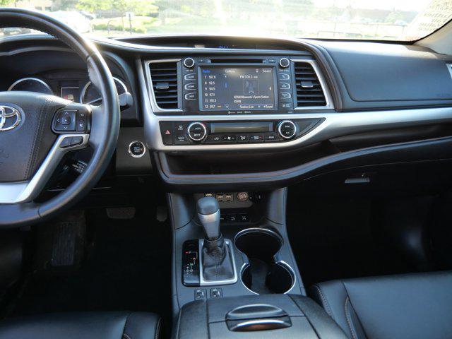 used 2019 Toyota Highlander car, priced at $26,900