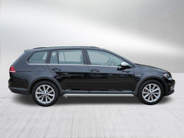 used 2018 Volkswagen Golf Alltrack car, priced at $18,485