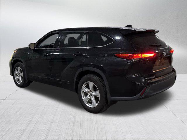 used 2021 Toyota Highlander car, priced at $28,500