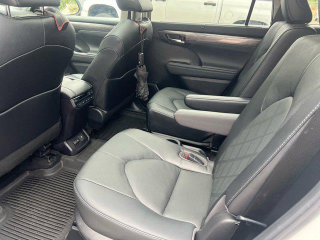 used 2022 Toyota Highlander car, priced at $43,990
